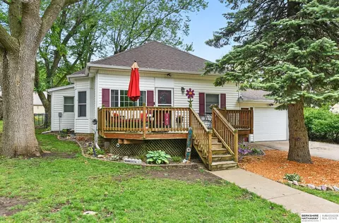 545 N 6th St, Arlington, NE 68002