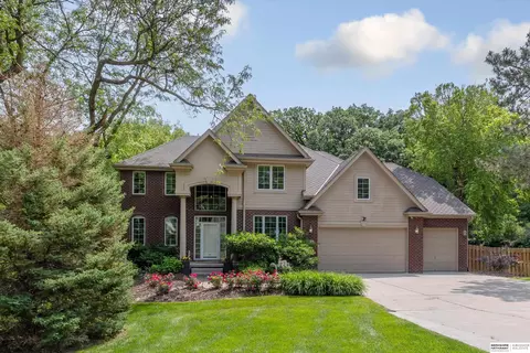 2427 S 97th Ave, Omaha, NE 68124