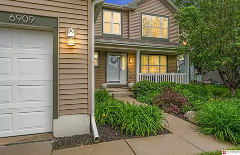 6909 S 152 St, Omaha, NE 68138