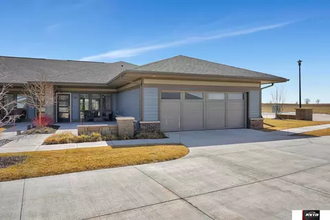 6630 Juliet Ct #2A, Lincoln, NE 68521