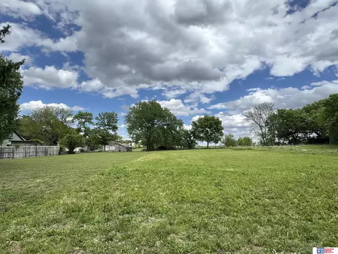 121 S Valley St, Osceola, NE 68651