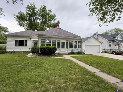 339 S Columbia Ave, Seward, NE 68434