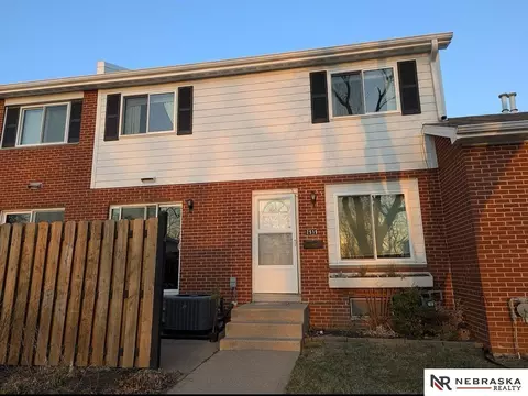 2515 3rd Street Plz, Omaha, NE 68108