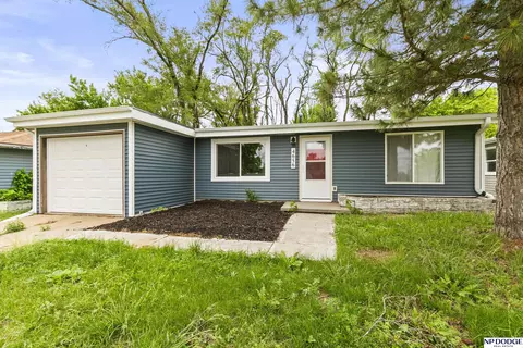4656 Redick Ave, Omaha, NE 68152