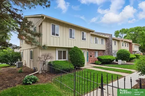 5143 S 126 Plz #22, Omaha, NE 68137