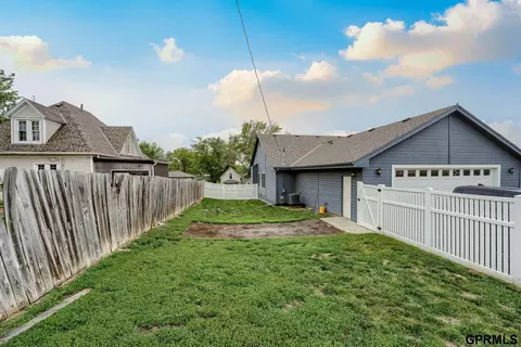 230 Locust St, Springfield, NE 68059 photo 28