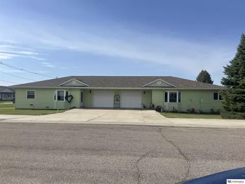 901 E 903 E 9th St, Valentine, NE 69201