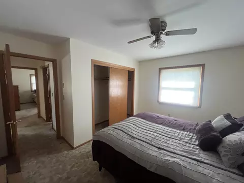 Bedroom - 901 E 903 E 9th St, Valentine, NE 69201 photo 2 of 5