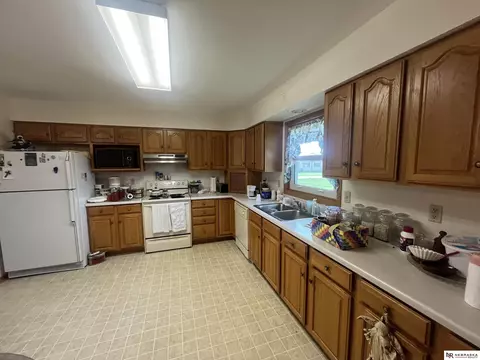 Kitchen - 901 E 903 E 9th St, Valentine, NE 69201 photo 2 of 5