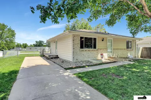 1206 W Ryons St, Lincoln, NE 68522