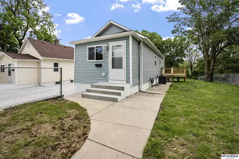 5437 S 18th St, Omaha, NE 68107