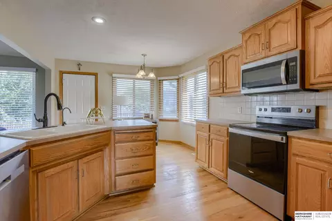 705 Ruby Rd, Papillion, NE 68133 photo 12