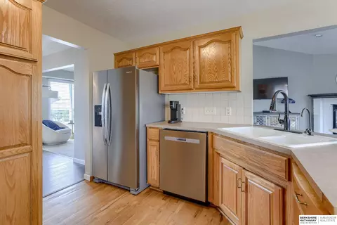 705 Ruby Rd, Papillion, NE 68133 photo 13