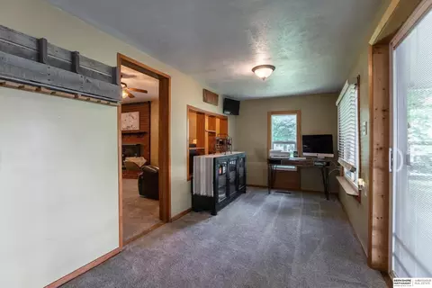 Entry Way - 605 2nd St, Waterloo, NE 68069 photo 2 of 3