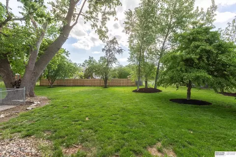 Exterior - 605 2nd St, Waterloo, NE 68069 photo 12 of 14