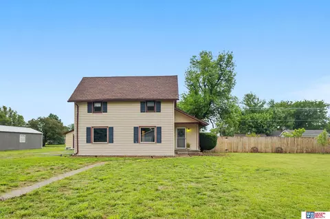 220 Douglas St, Bradshaw, NE 68319