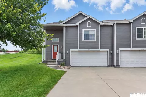 7352 N 77th Ave, Omaha, NE 68122