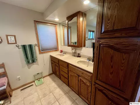 606 E 7th St, Valentine, NE 69201 photo 23