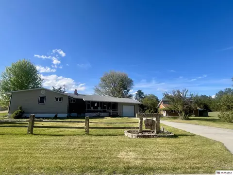 606 E 7th St, Valentine, NE 69201 photo 2