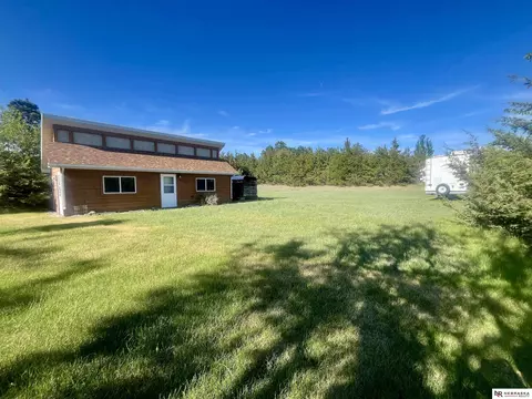 606 E 7th St, Valentine, NE 69201 photo 4