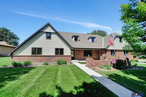 4801 S 72nd St, Lincoln, NE 68516