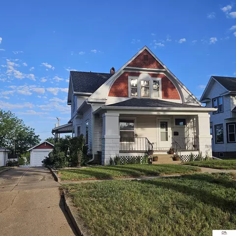 1119 H St, Fairbury, NE 68352