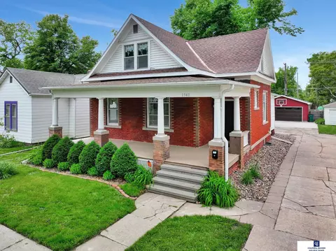 1941 S 16th St, Lincoln, NE 68502