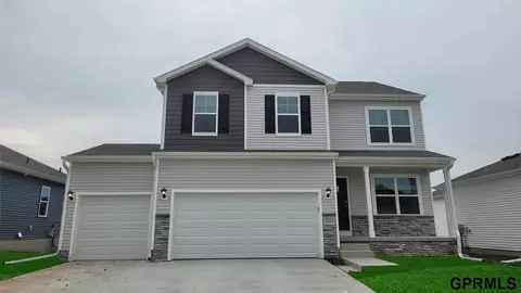 17057 Reynolds St, Bennington, NE 68007