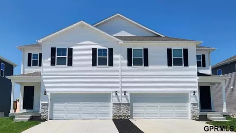 7814 N 169 St, Bennington, NE 68007