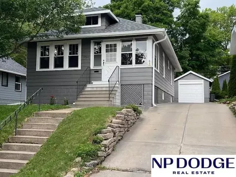 1406 S 55 St, Omaha, NE 68106