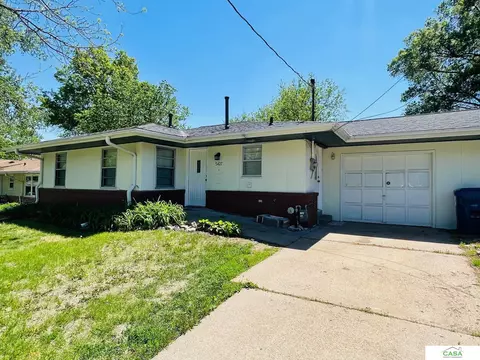 5427 W Hughes St, Lincoln, NE 68524