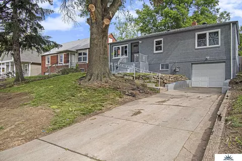 3810 Corby St, Omaha, NE 68111