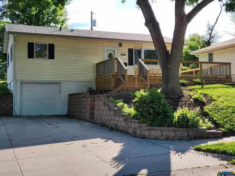 3608 S 87 Ave, Omaha, NE 68124
