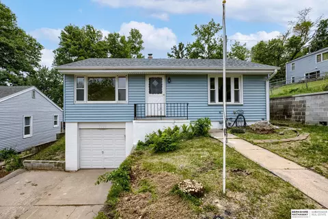 3121 State St, Omaha, NE 68112