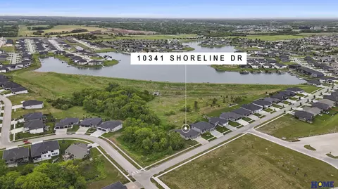 10341 Shoreline Dr, Lincoln, NE 68527