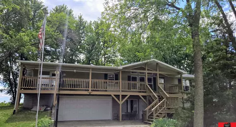 329 S 7 St, Tekamah, NE 68061