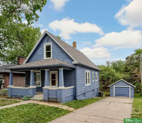 3520 N 55 St, Omaha, NE 68104