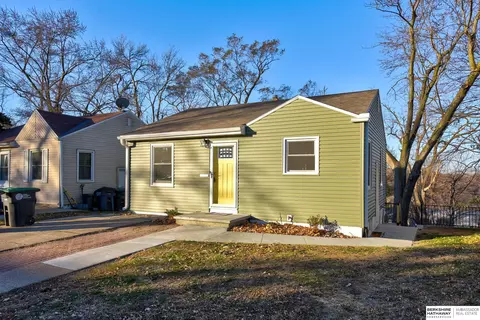 3948 N 54th St, Omaha, NE 68104