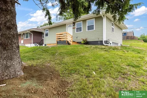 5923 S 50 St, Omaha, NE 68117