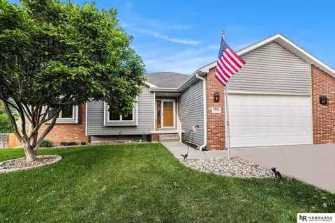 3930 San Juan Cir, Lincoln, NE 68516