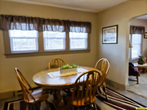 Dining - 1410 Central Ave, Auburn, NE 68305 photo 1 of 2