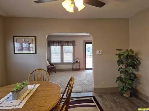 Dining - 1410 Central Ave, Auburn, NE 68305 photo 2 of 2