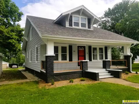 Exterior - 1410 Central Ave, Auburn, NE 68305 photo 1 of 3