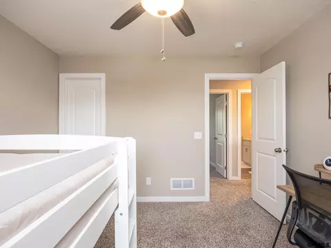 Bedroom - 15218 Vane St, Bennington, NE 68007 photo 8 of 8