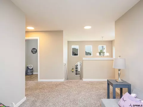Entry Way - 15218 Vane St, Bennington, NE 68007 photo 3 of 4
