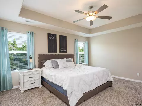 Bedroom - 15218 Vane St, Bennington, NE 68007 photo 2 of 8