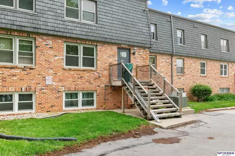 12726 Gail Plz #107, Omaha, NE 68137