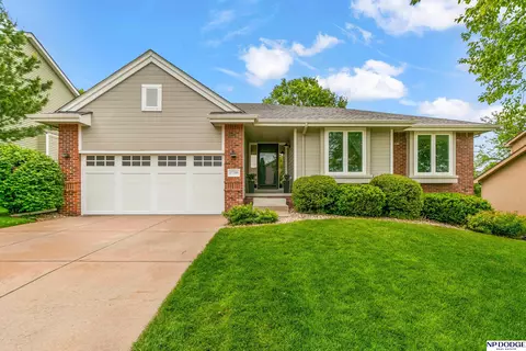 17310 I St, Omaha, NE 68135