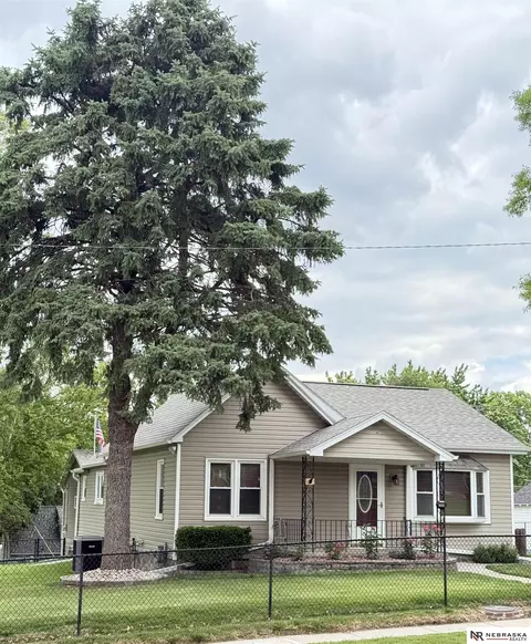 3836 Drexel St, Omaha, NE 68107