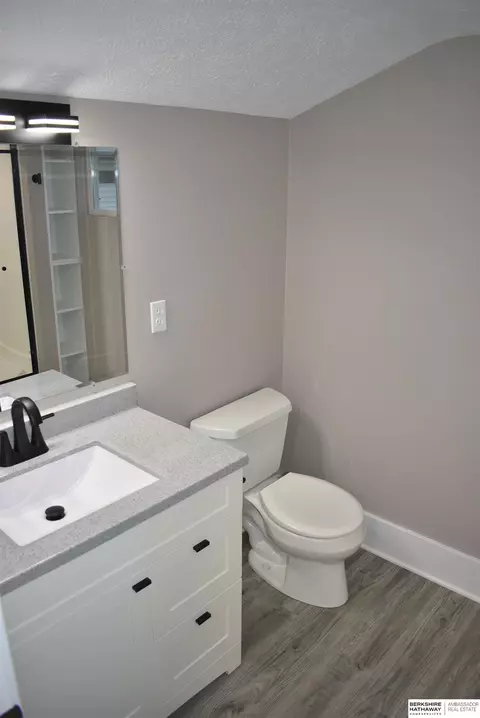 Bath - 116 8th St, Scribner, NE 68057 photo 1 of 4